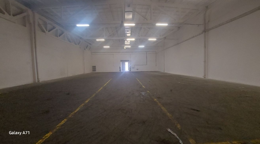 NA PRENÁJOM SKLADOVÉ-VÝROBNÉ-ADMINISTRATÍVNE PRIESTORY 