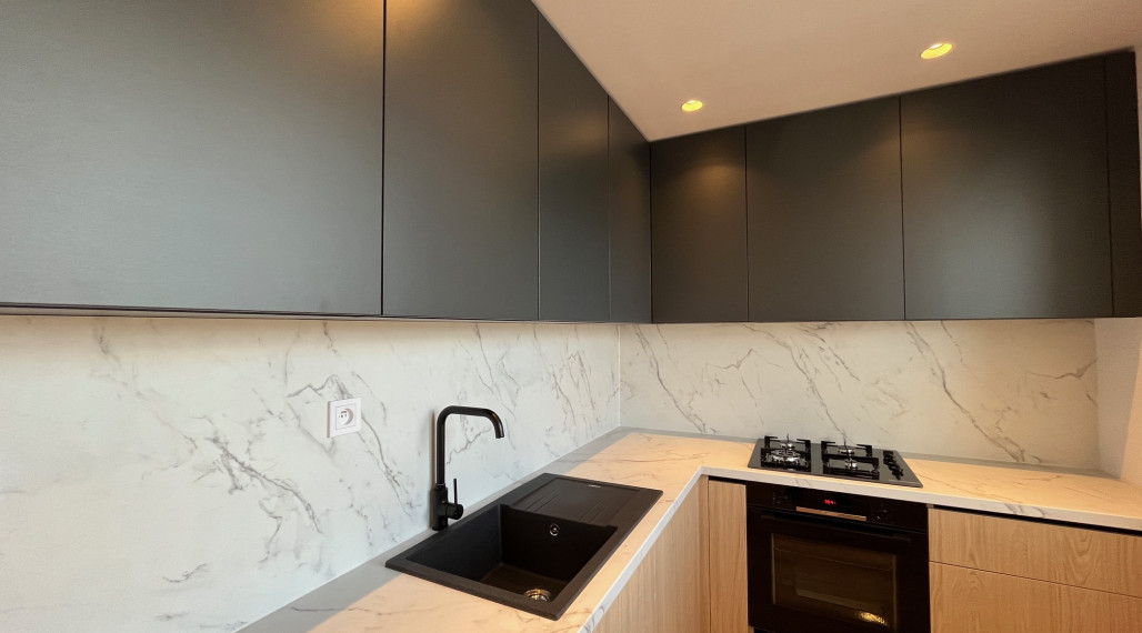 NOVINKA !!! MODERNÝ, PLNOHODNOTNÝ 2 IZBOVÝ BYT V TOP LOKALITE, Košice JUH, Južná Trieda