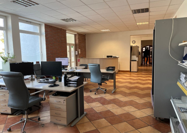 NA PRENÁJOM OBCHODNÉ/KANCELÁRSKE/SKLADOVÉ PRIESTORY, KE BARCA