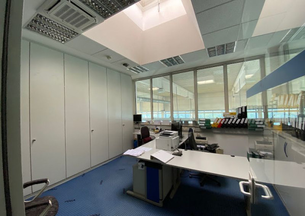 NA PRENÁJOM MODERNÉ, KVALITNÉ KANCELÁRSKE PRIESTORY, PARKOVANIE