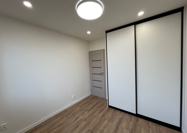 PONÚKAME NA PREDAJ alebo na VÝMENU 5 izbový byt s loggiou, KE Ťahanovce