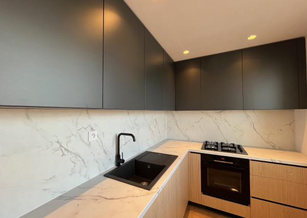 NOVINKA !!! MODERNÝ, PLNOHODNOTNÝ 2 IZBOVÝ BYT V TOP LOKALITE, Košice JUH, Južná Trieda