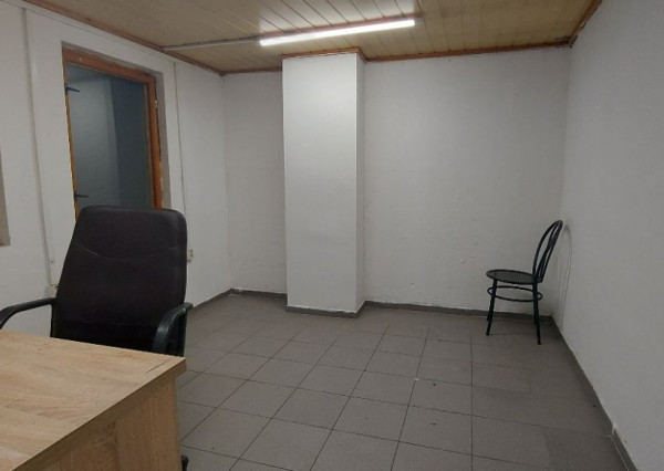 NA PRENÁJOM PRIEMYSELNÝ AREÁL - SKLADOVÉ-VÝROBNÉ-KANCELÁRSKE PRIESTORY, KE Nad Jazerom