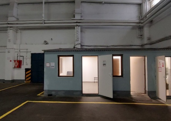 NA PRENÁJOM SKLADOVÉ-VÝROBNÉ-KANCELÁRSKE PRIESTORY-PRIEMYSELNÝ AREÁL, Košice Nad Jazerom
